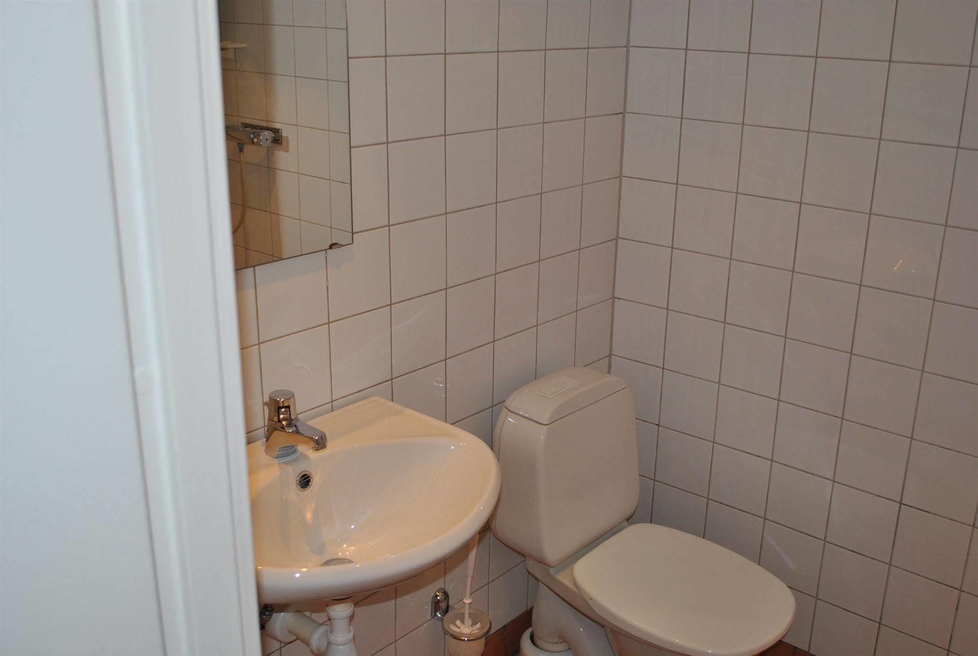 Slagsta Motell & Waerdshus Norsborg Esterno foto